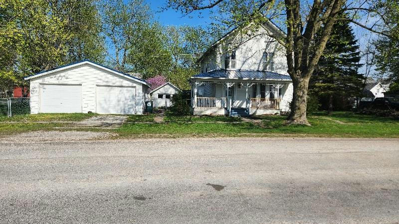 612 N MAIN ST, QUEEN CITY, MO 63561, photo 1 of 24